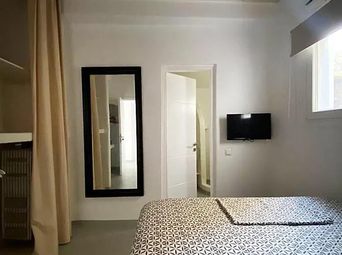 Vila Elisseos Luxury Mykonos With Private Pool & Deluxe Mykonos Town